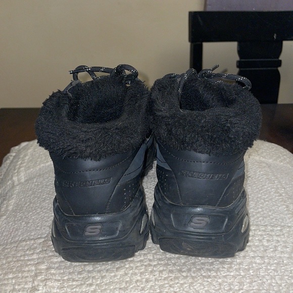 Sketchers D' lites black boots womens shoes. Size 8.5 - Picture 2 of 7